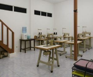 Bagian Produksi Tas